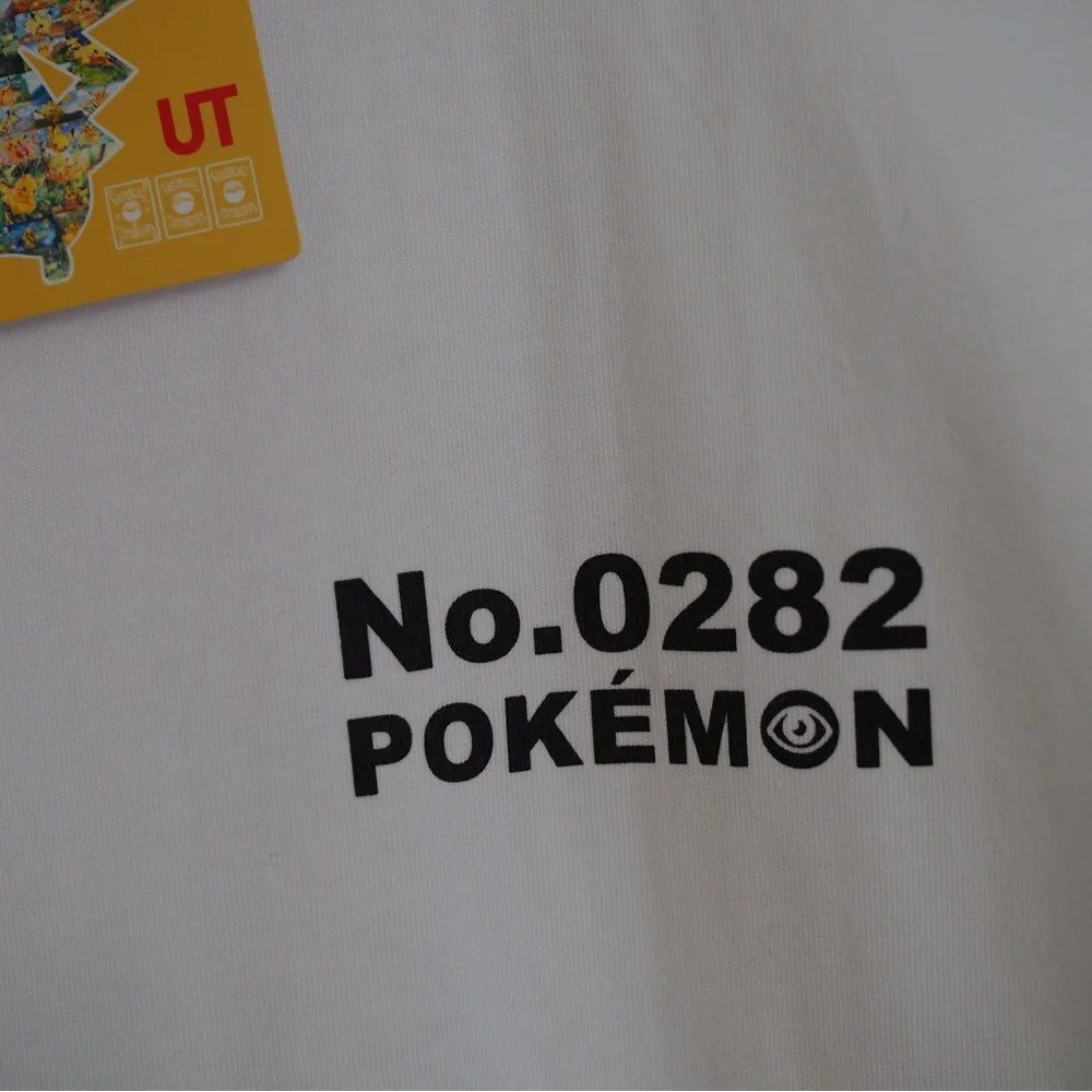 Pokemon Gardevoir 0282 trading card game cotton Uniqlo t shirt - Picture 6 of 9